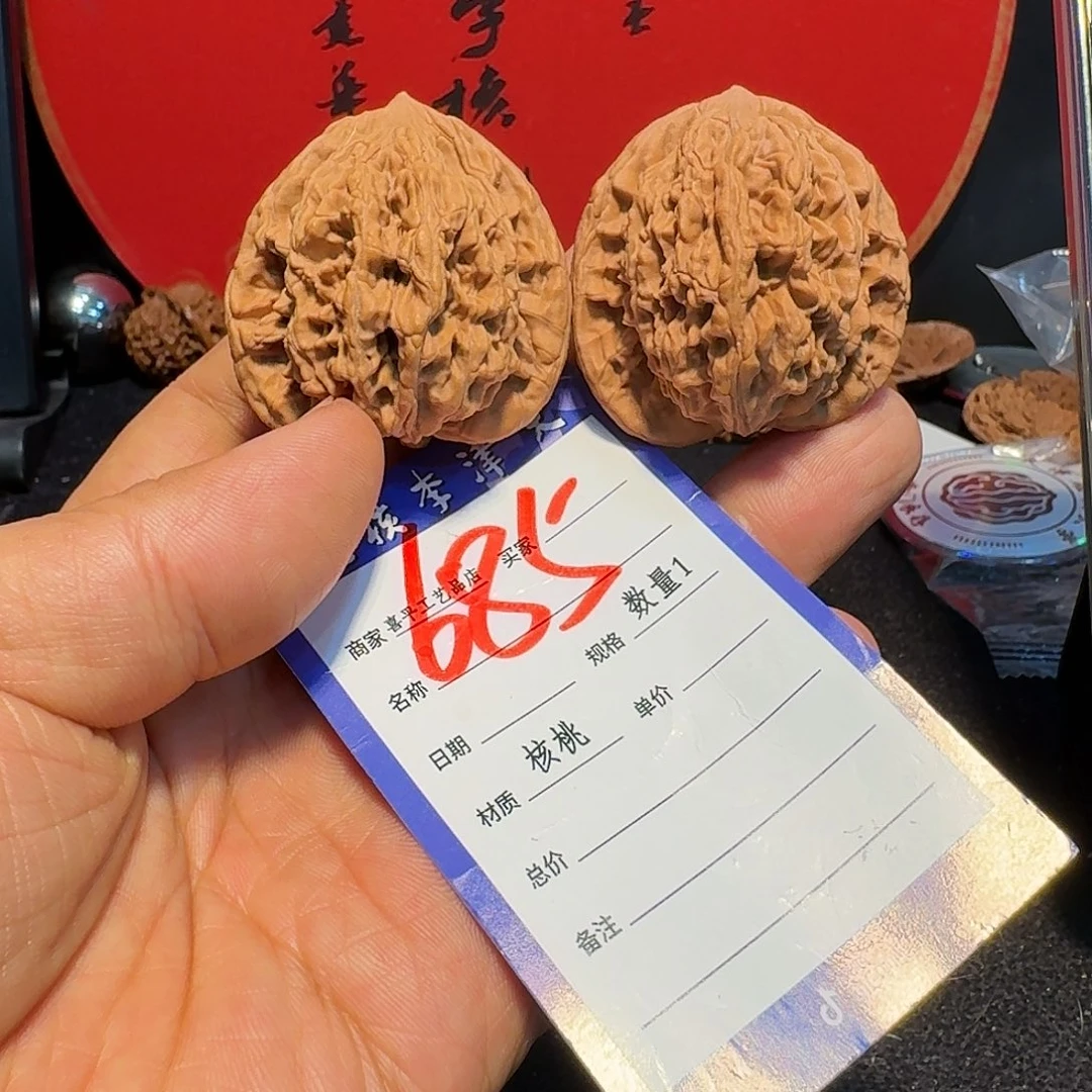 土***⠀把件文玩核桃42高桩虎头21克