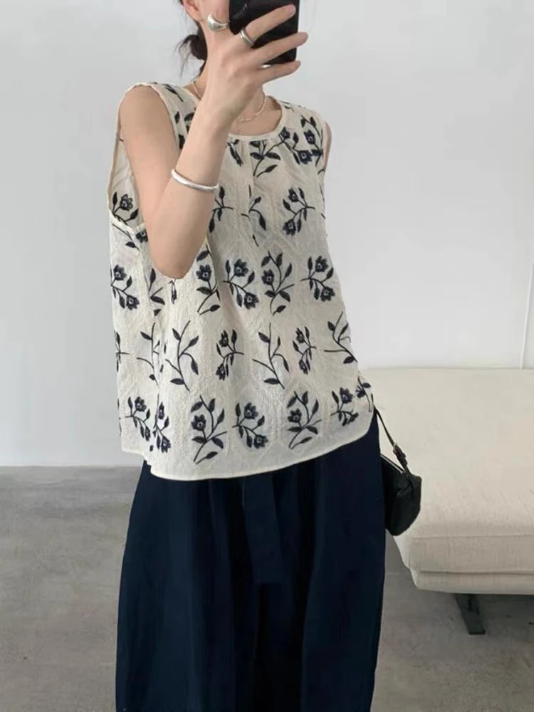 藏青色阔腿裤搭配刺绣背心夏季新款度假风气质女装