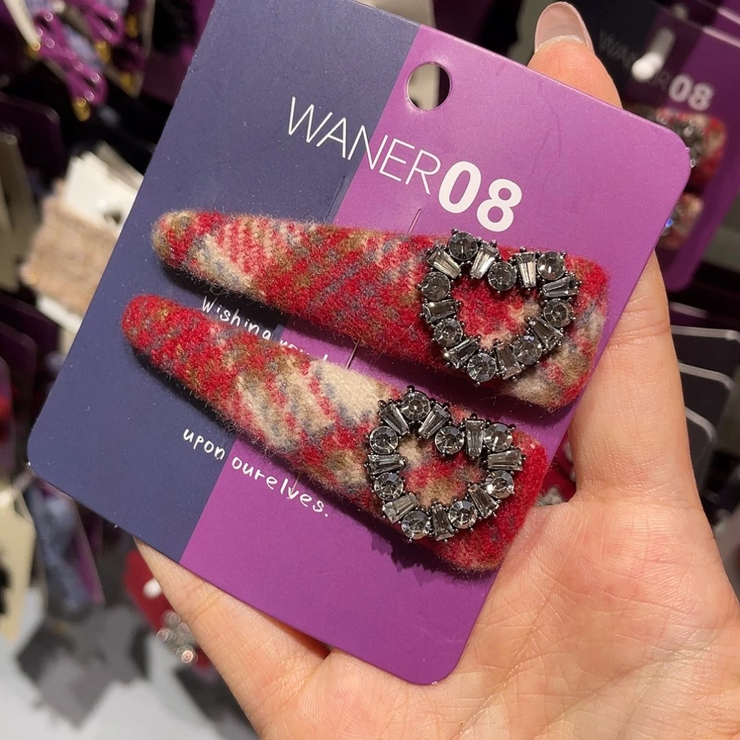 皮质铁合金红格爱心三角