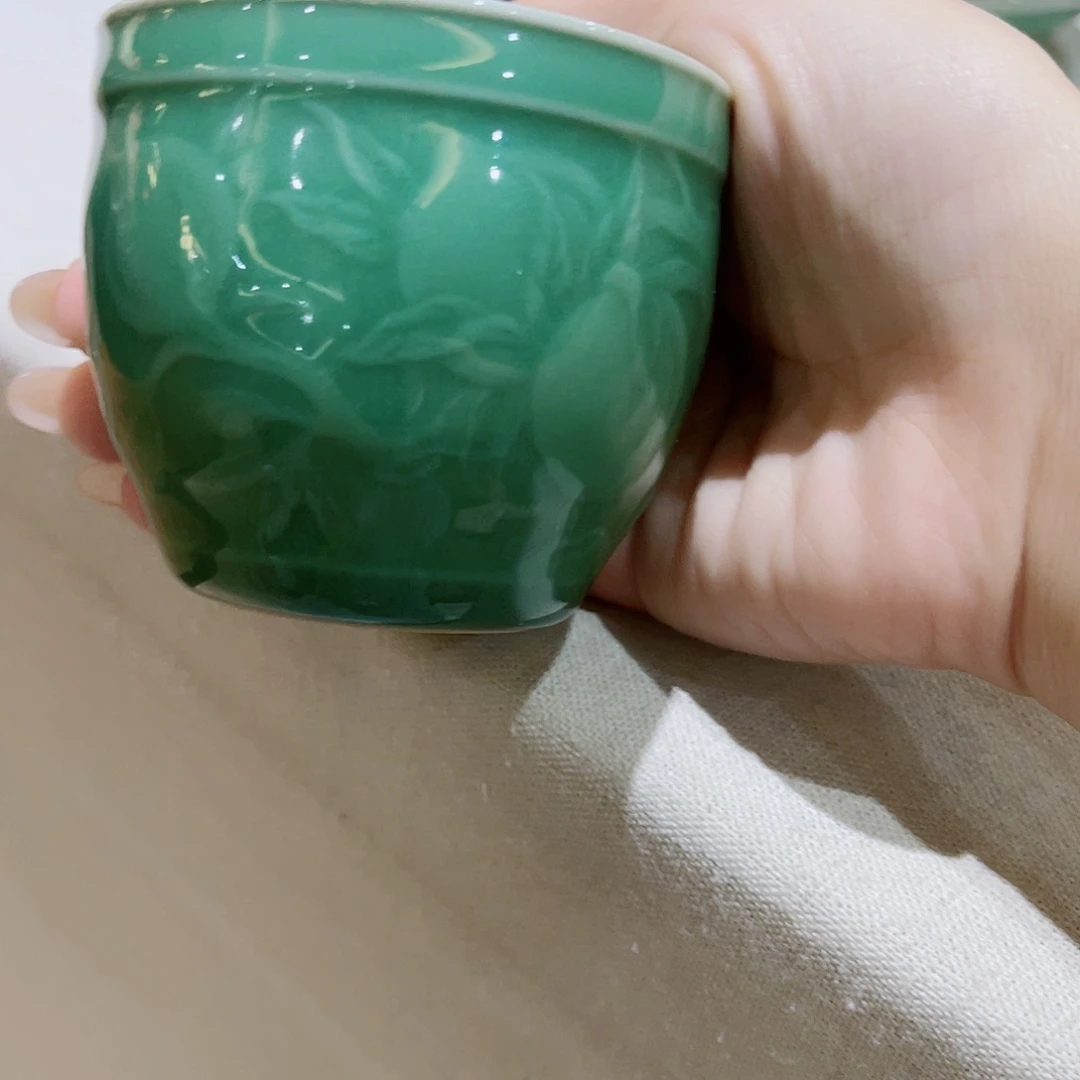 青瓷哈哈哈哈哈哈哈