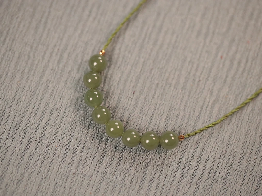 和田玉8mm【笑脸链】吊坠