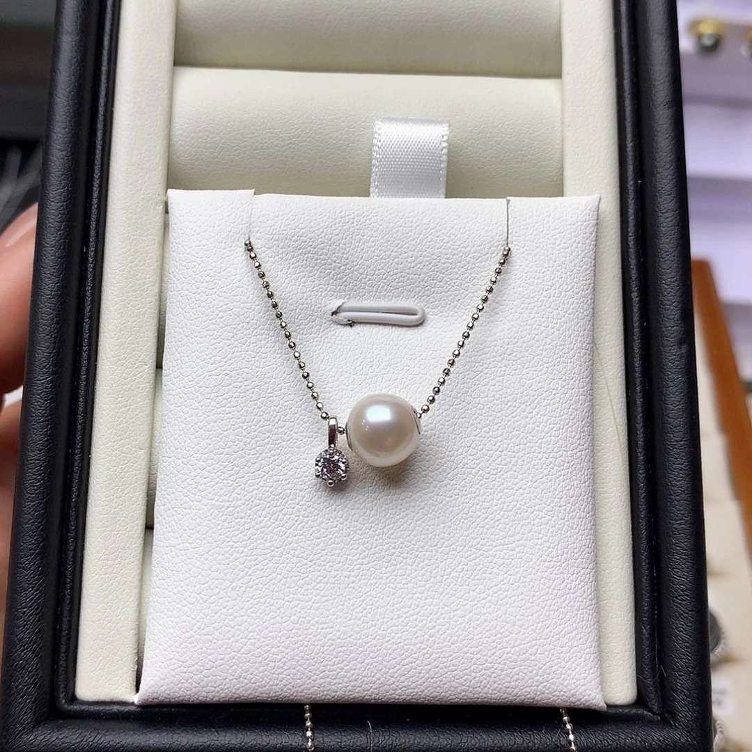 淡水珍珠吊坠18K金镶嵌有金有钻款 8-9mm