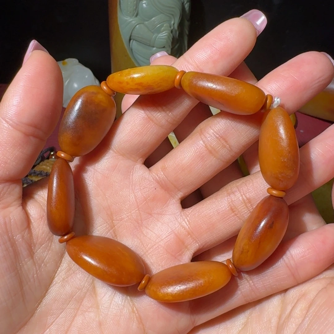 莫***问和田玉未镶嵌挂件