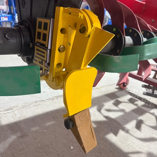 新款旋耕机中间犁防断小犁头