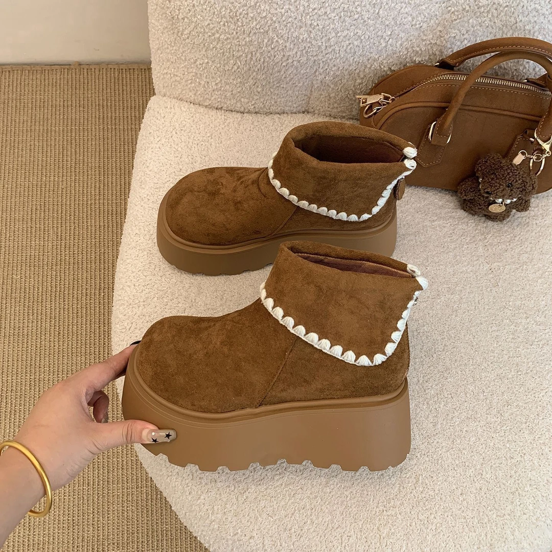 爆款复古防滑显瘦加绒增高短靴子2025秋妈妈5060岁加绒厚底雪地靴