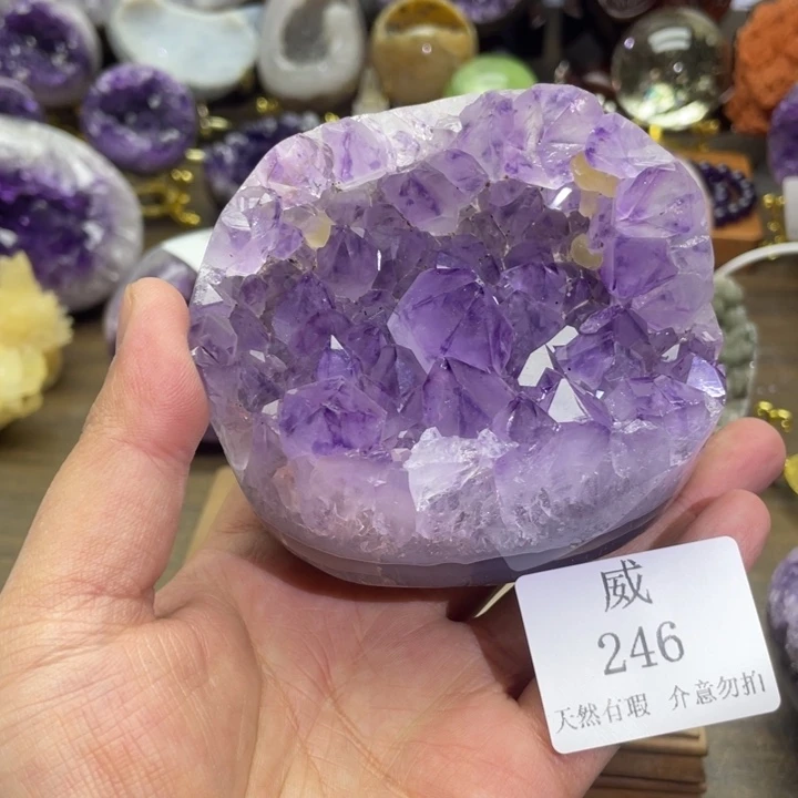 未镶嵌水晶珠宝半成品