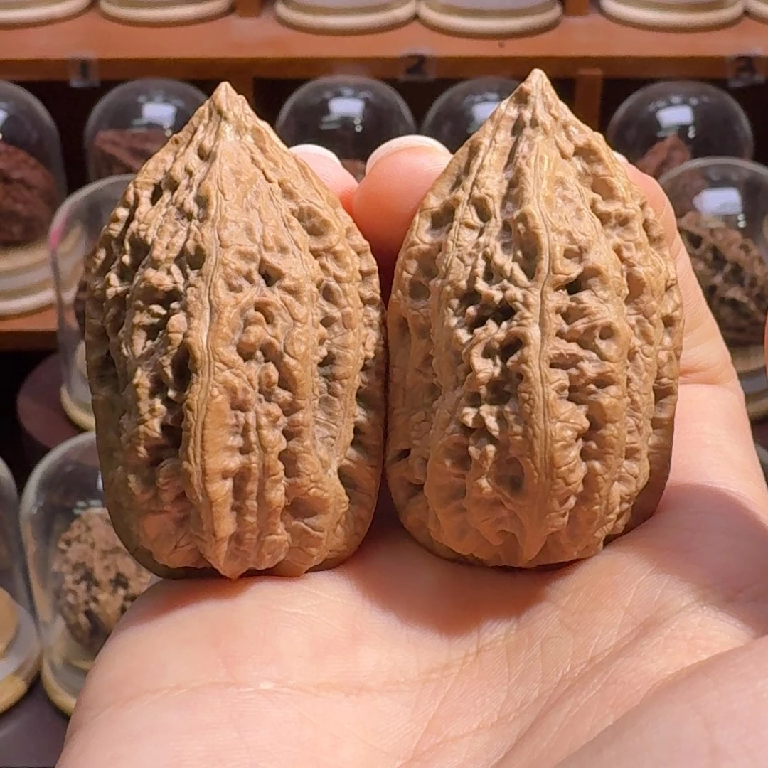 文玩核桃把件塔尖