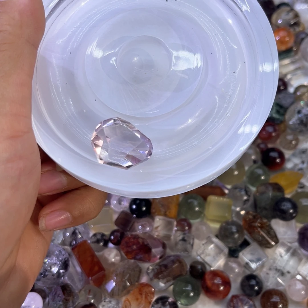 水晶珠宝半成品未镶嵌s****o79水晶