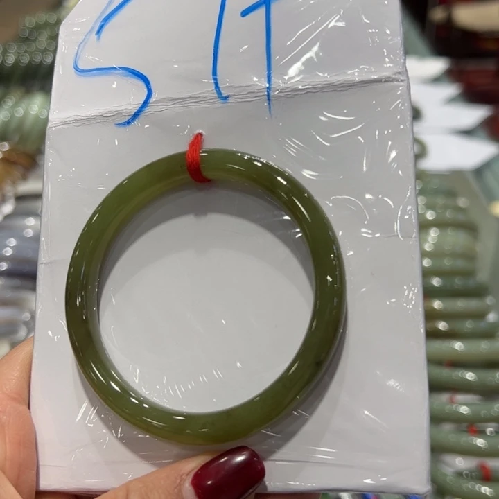 和田玉（糖玉）手镯未镶嵌