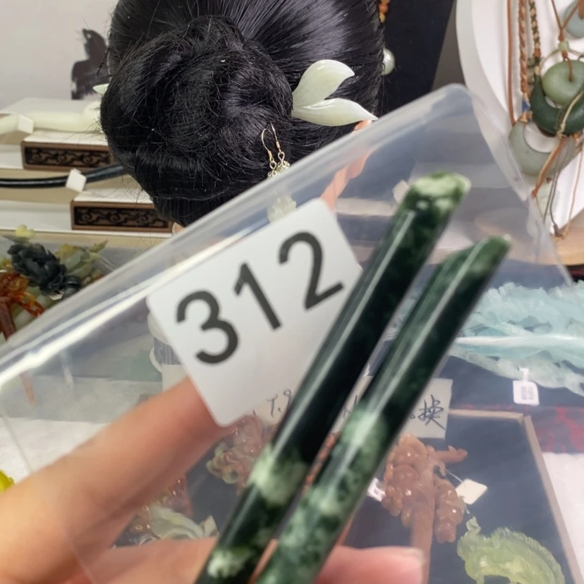 【闪购商品】岫玉发饰未镶嵌皑**莉