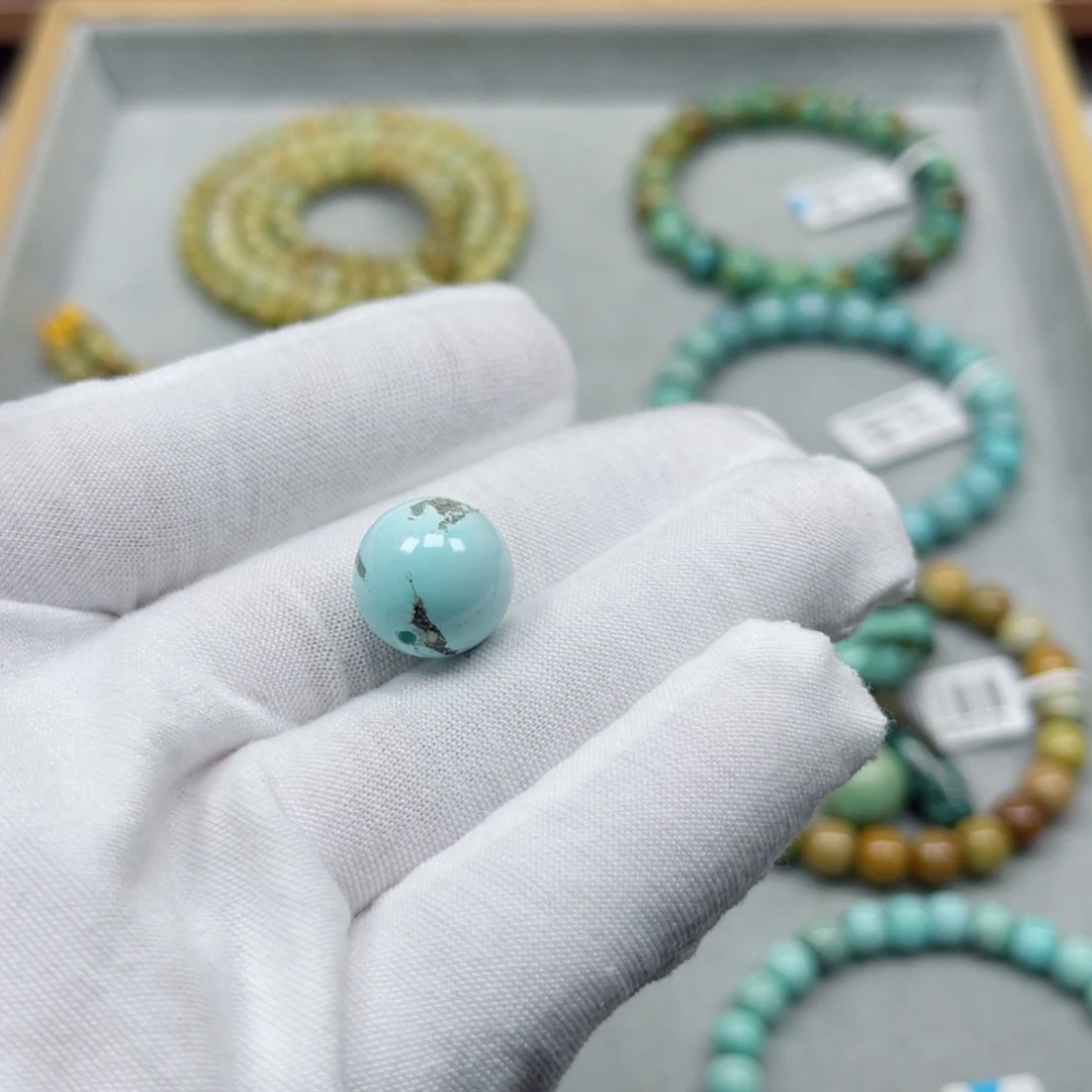 绿松石未镶嵌挂件