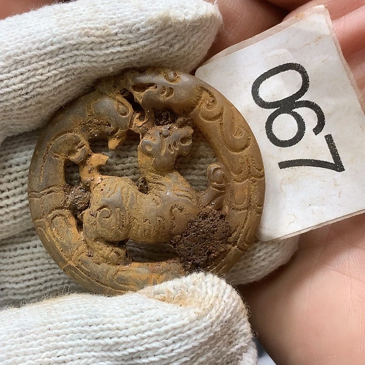 未镶嵌和田玉挂件