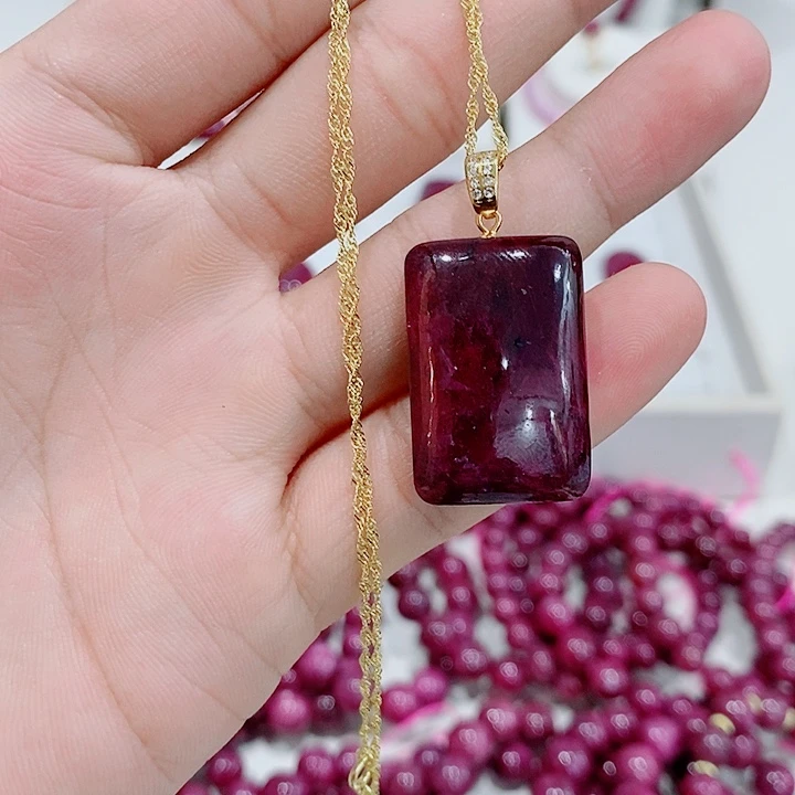 银S925镶嵌吊坠红宝石