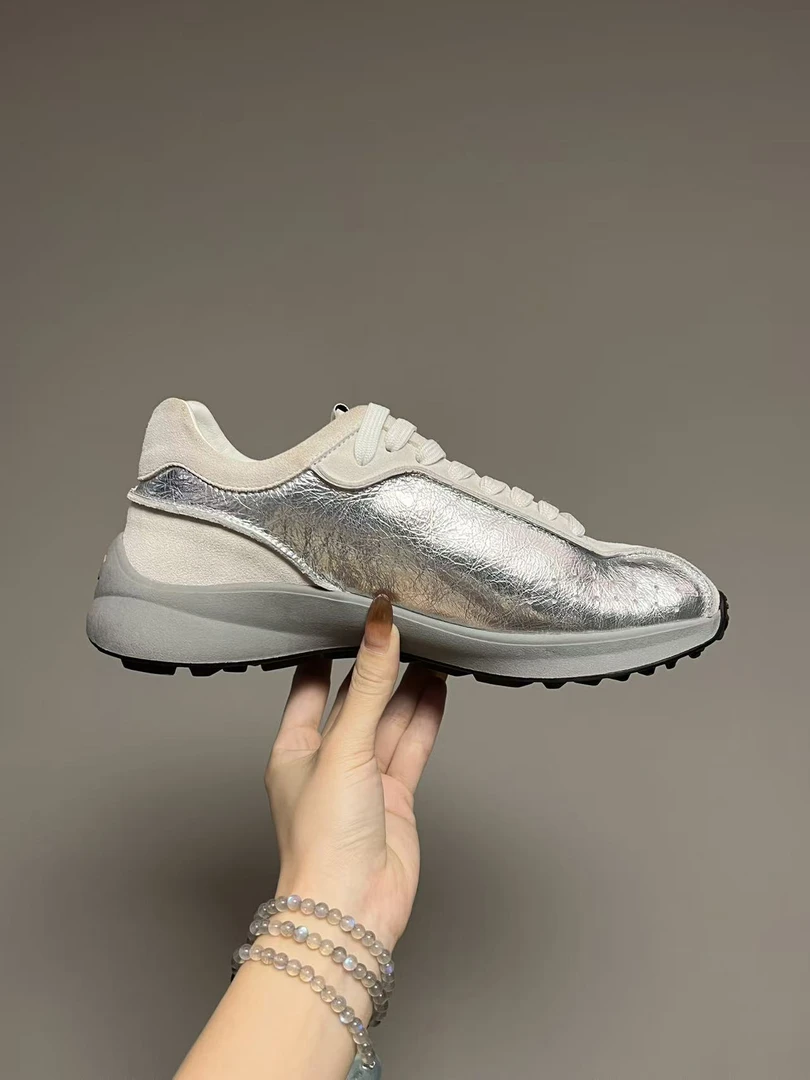 25C休闲透气运动鞋