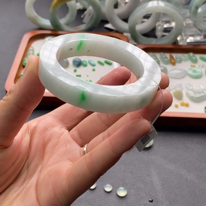 未镶嵌翡翠手镯51-53正圈定制翡翠