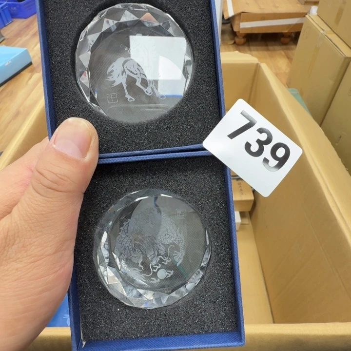 瓷片工艺品摆件瓷器摆件正能量