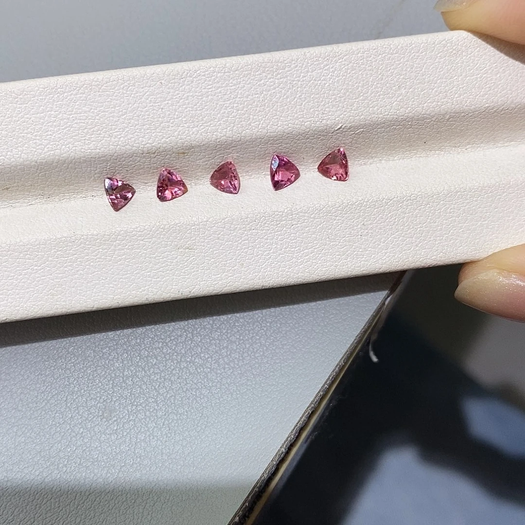 未镶嵌裸石碧玺天然粉碧玺5颗1.135克拉