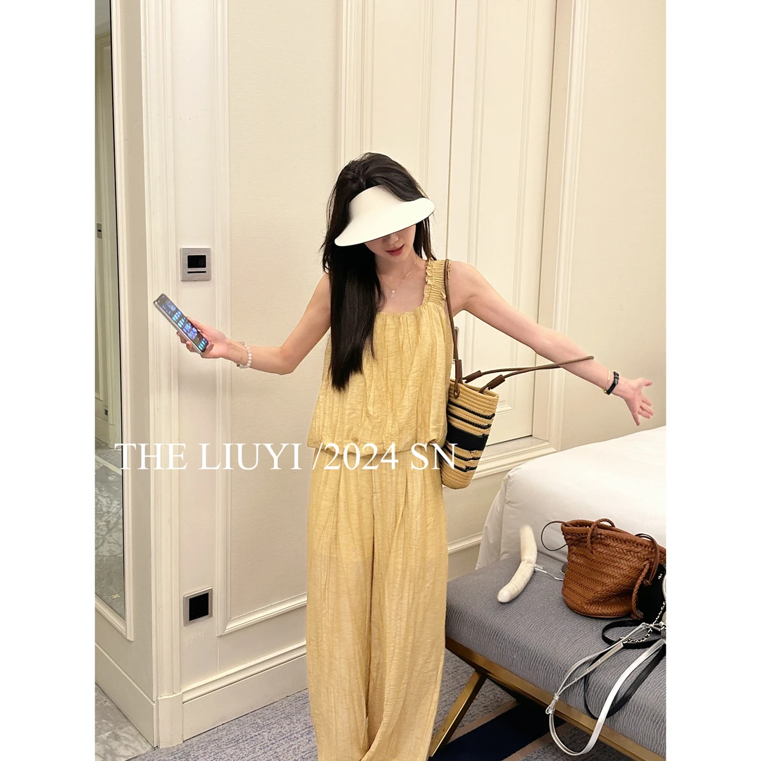 【LIUYI】减龄背心上衣+显瘦直筒休闲裤两件套装46074