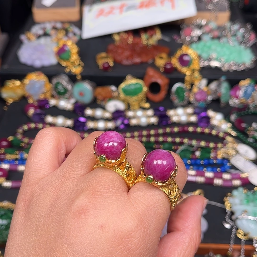 未镶嵌红宝石戒指双十二直降价不议（任选一）