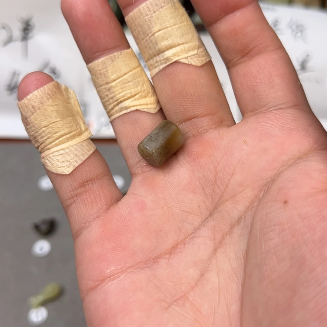 古***光岫岩河磨玉（透闪石质玉）未镶嵌颈饰