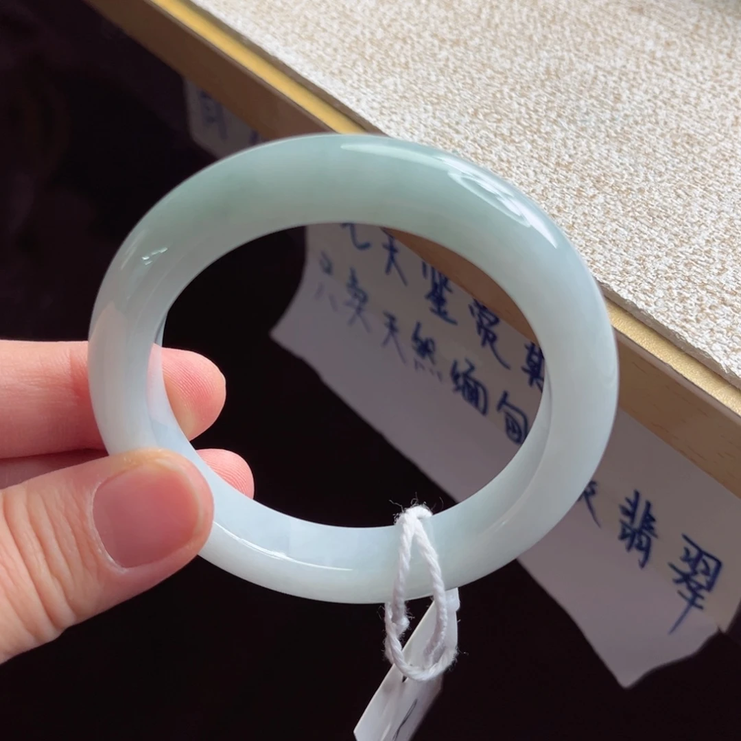 翡翠未镶嵌手镯手镯