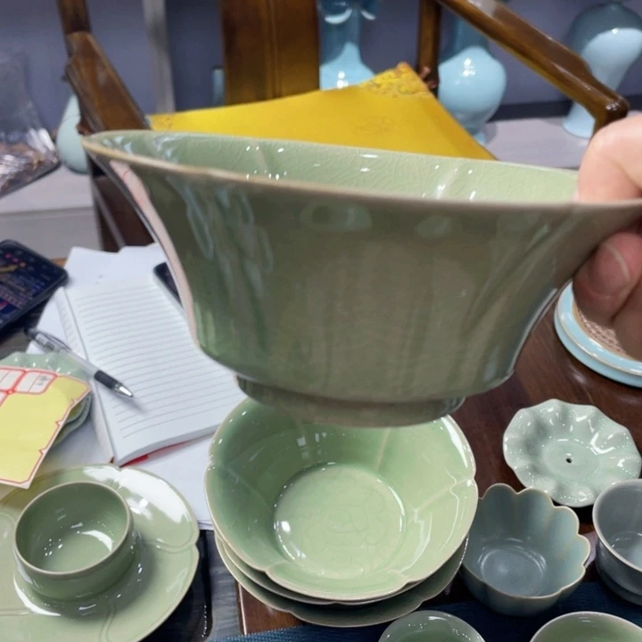 原矿釉豆绿碗微瑕111