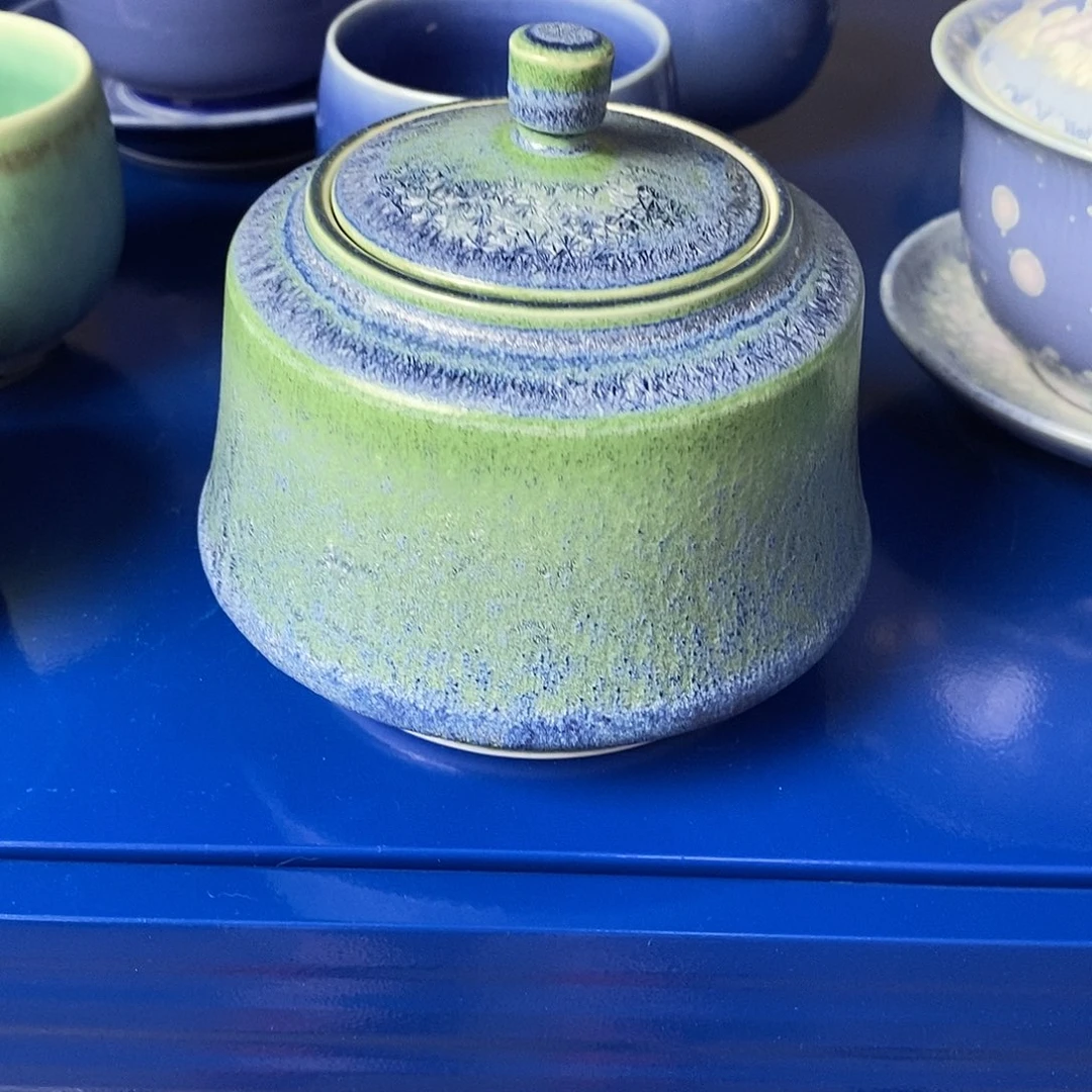景德镇高温陶瓷茶叶罐
