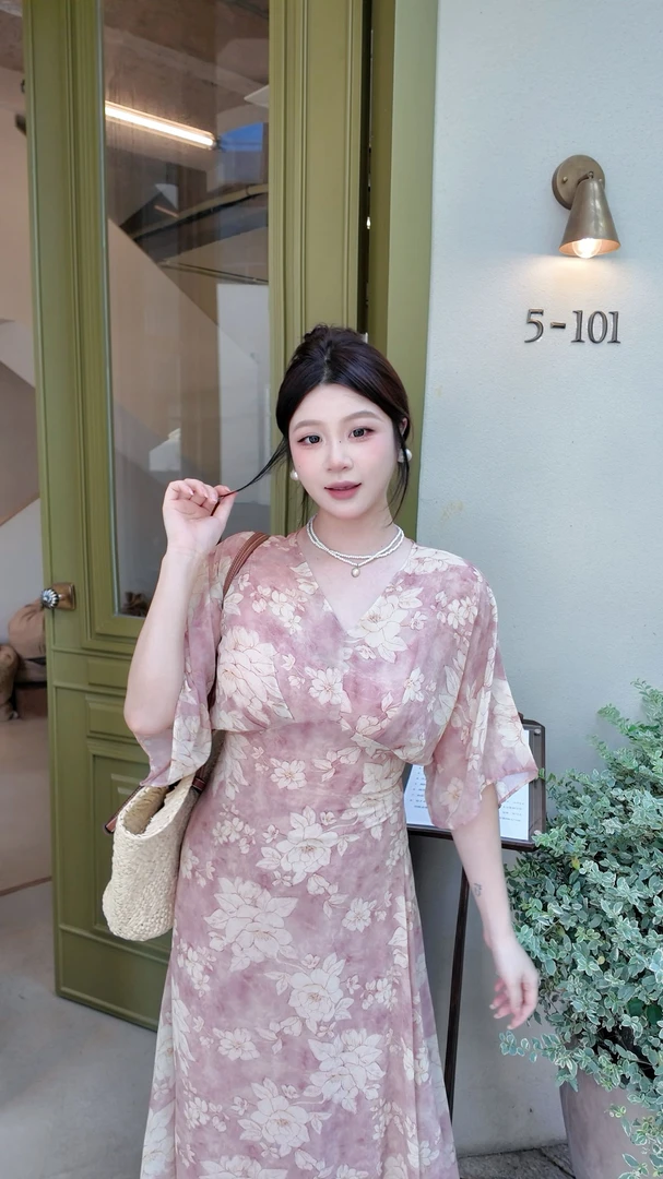 【活动价】轻熟气质V领显瘦长裙秋季新款碎花连衣裙