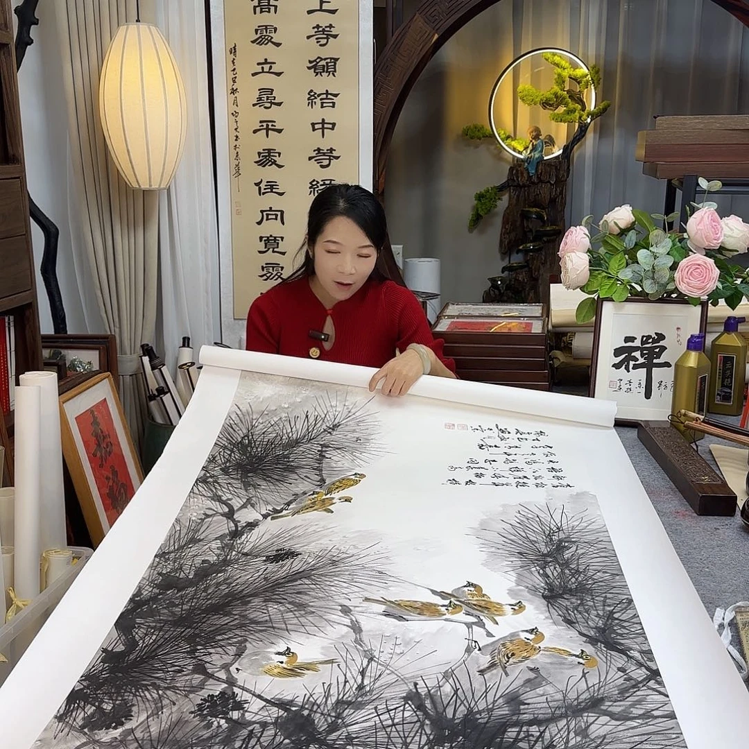 国画伊人阳亮松树国画