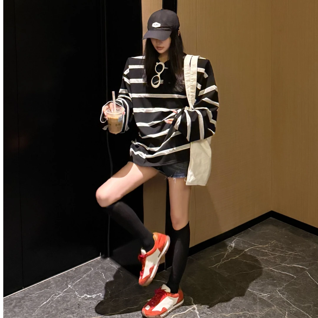 宠儿【2025春款韩版条纹大垫肩时尚慵懒百搭卫衣】