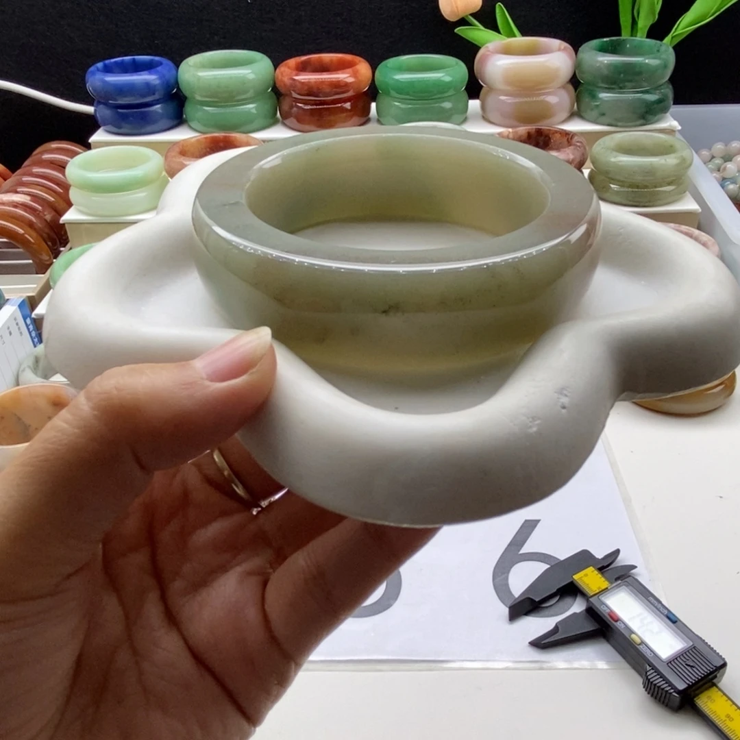 石英质玉合金手镯