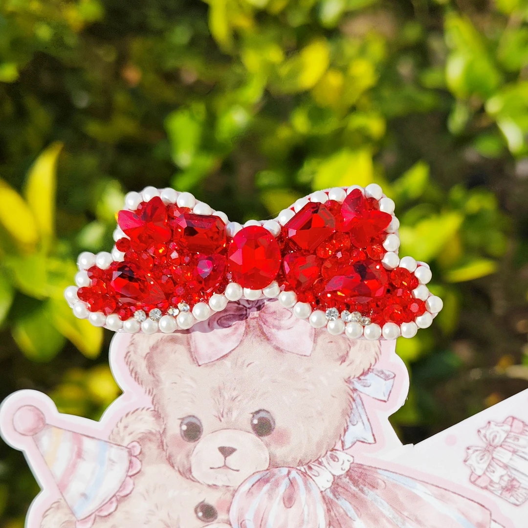 宠物发饰头花满钻青蛙夹长毛犬扎辫子可用一字夹爆闪钻钻大红珍珠