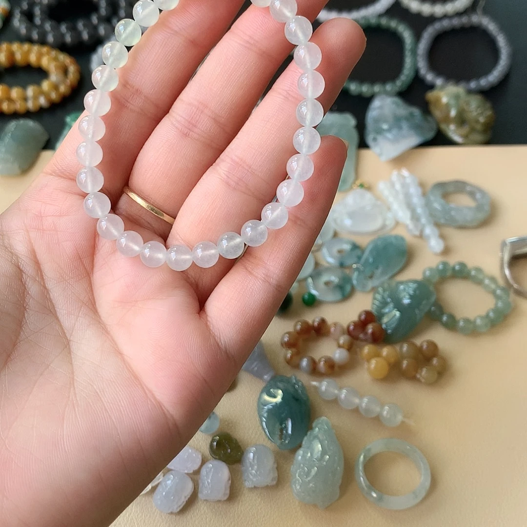 翡翠未镶嵌颈饰手串