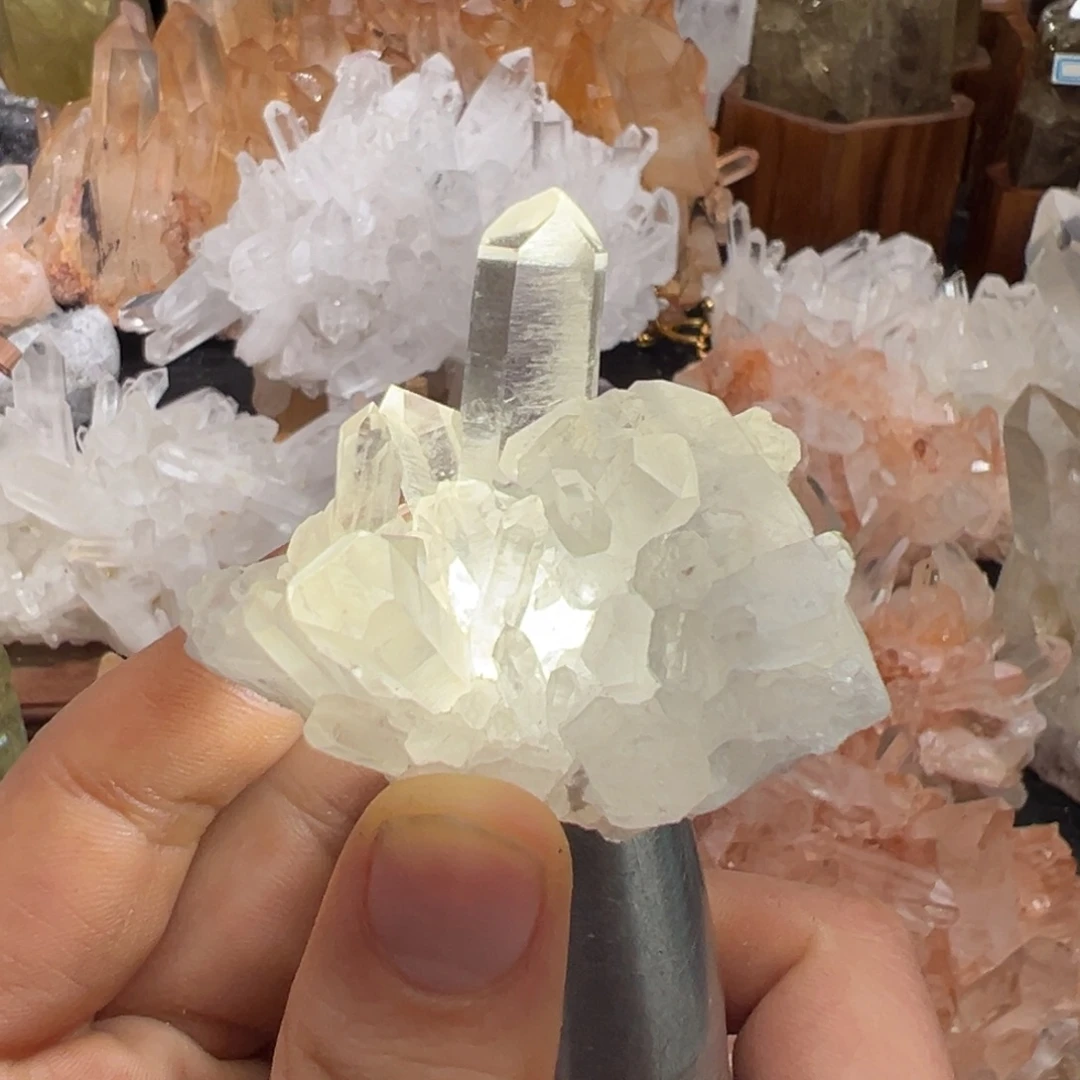 未镶嵌水晶珠宝半成品