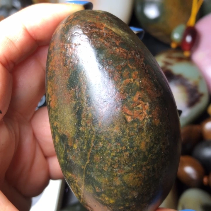 和田玉未镶嵌珠宝奇石