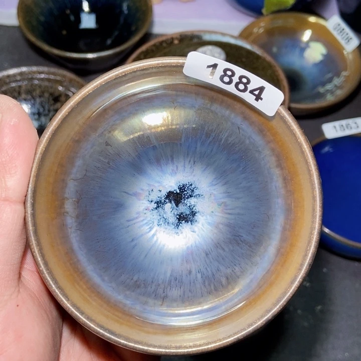 茶盏山中有朵雨做的雲