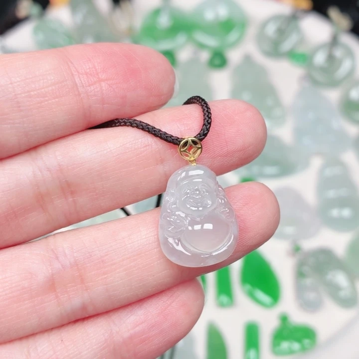 翡翠18K金镶嵌颈饰缅甸天然A货翡翠