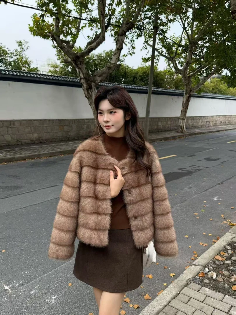皮毛一体外套女2025冬时尚高档爆款减龄长毛保暖外套