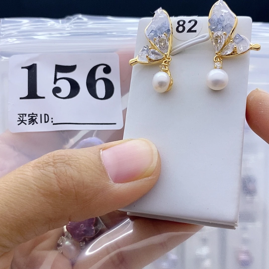 颈饰淡水珍珠钛钢