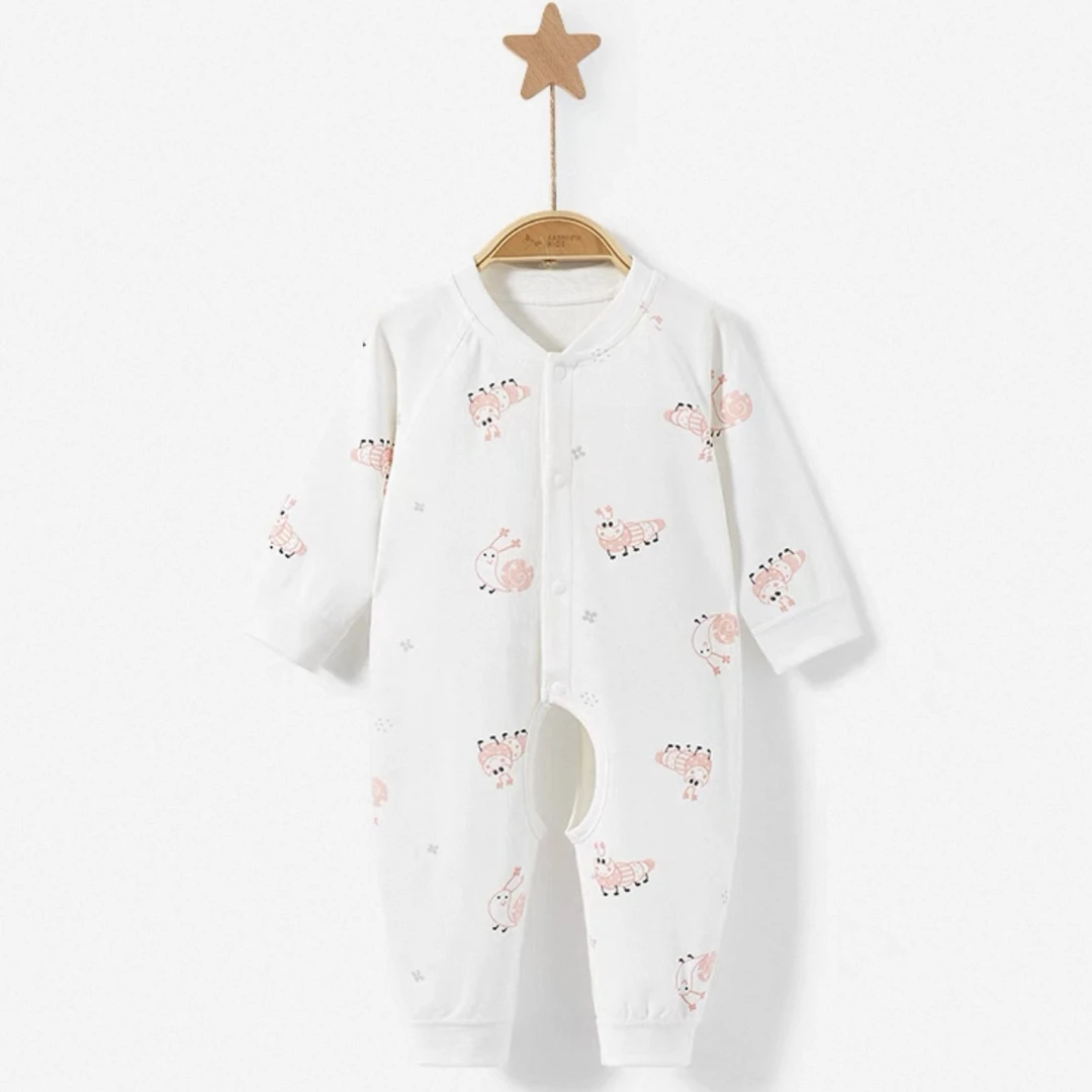 【新疆包邮】纯棉家居服套装卡通风爬行服(花色随机)M098