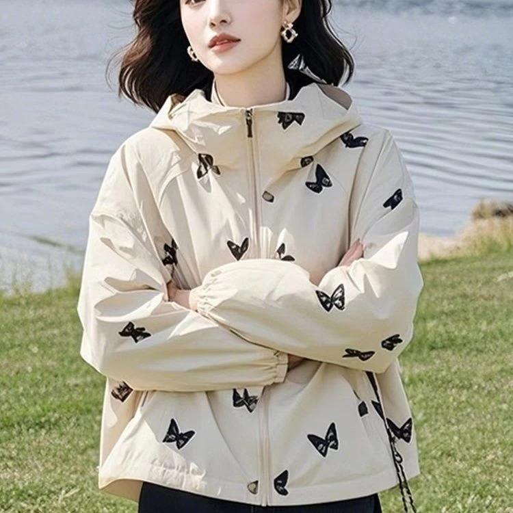 春季新款爆款高级设计感小众独特超好看小个子冲锋衣白色外套女士