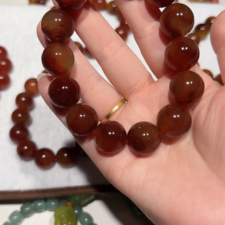 梅****未镶嵌蛇纹石玉手串