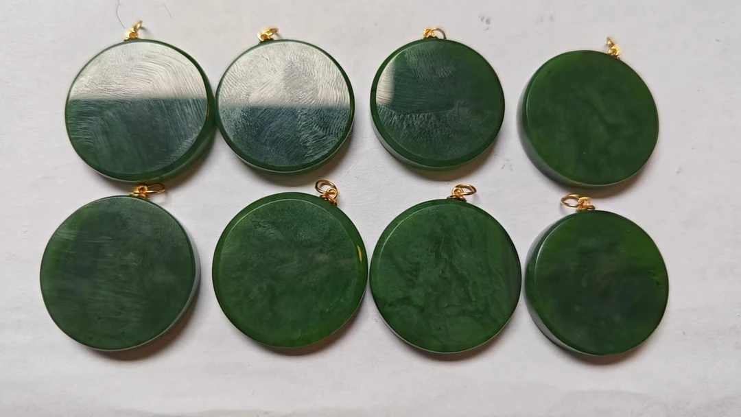 和田玉碧玉吊坠30*5mm左右多样性发其一C-261