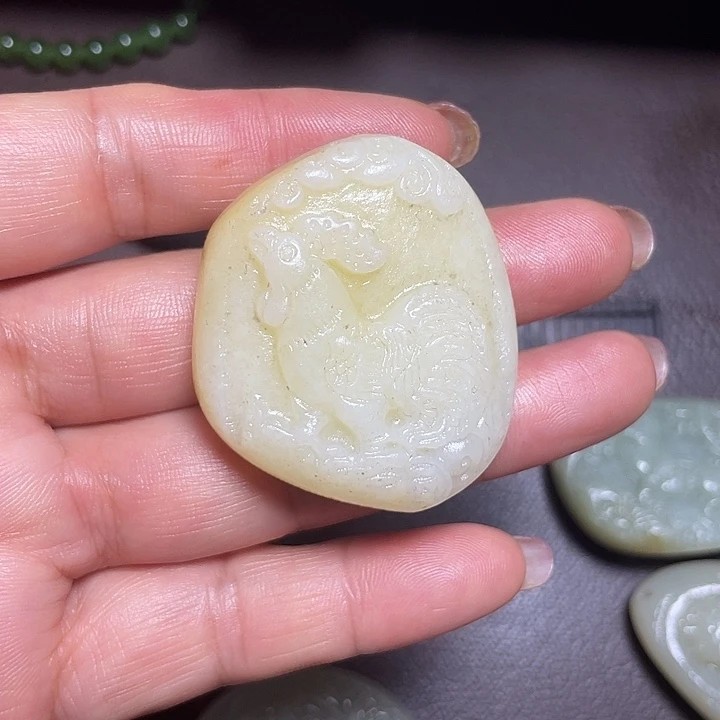 和田玉（糖玉）未镶嵌颈饰