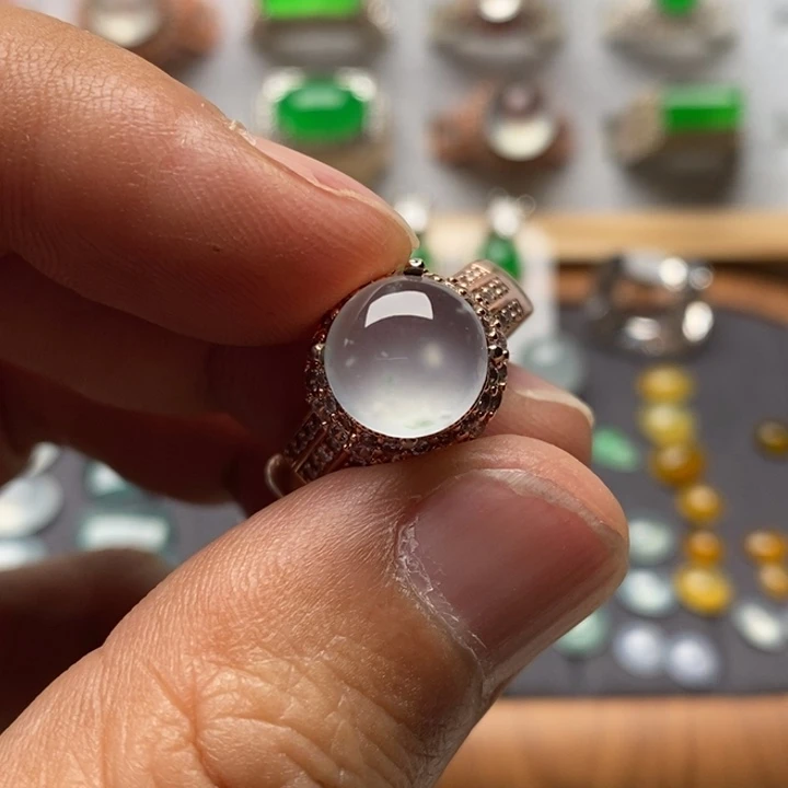 翡翠裸石冰种雪花棉戒面10×10×4