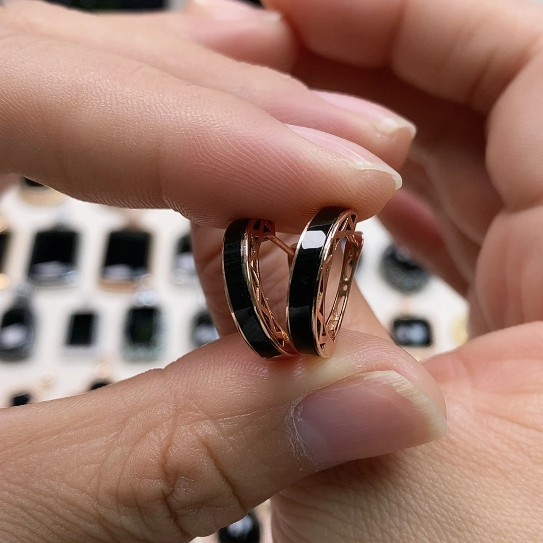 翡翠18K金镶嵌耳饰