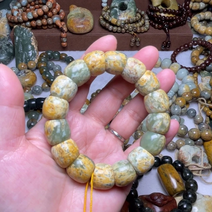 一***W岫岩河磨玉（透闪石质玉）未镶嵌颈饰