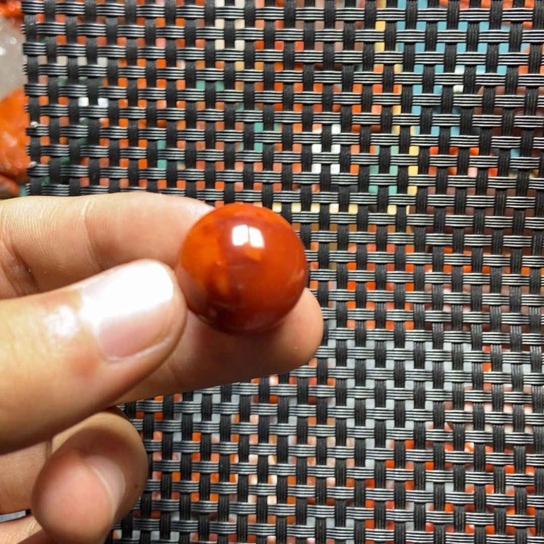 南红玛瑙配饰未镶嵌幸**?