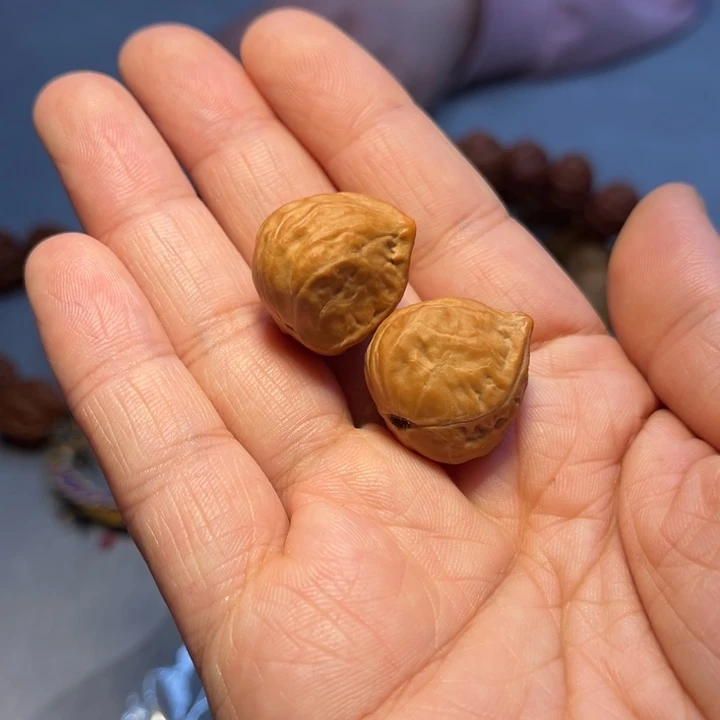 文玩核桃把件半壁8745