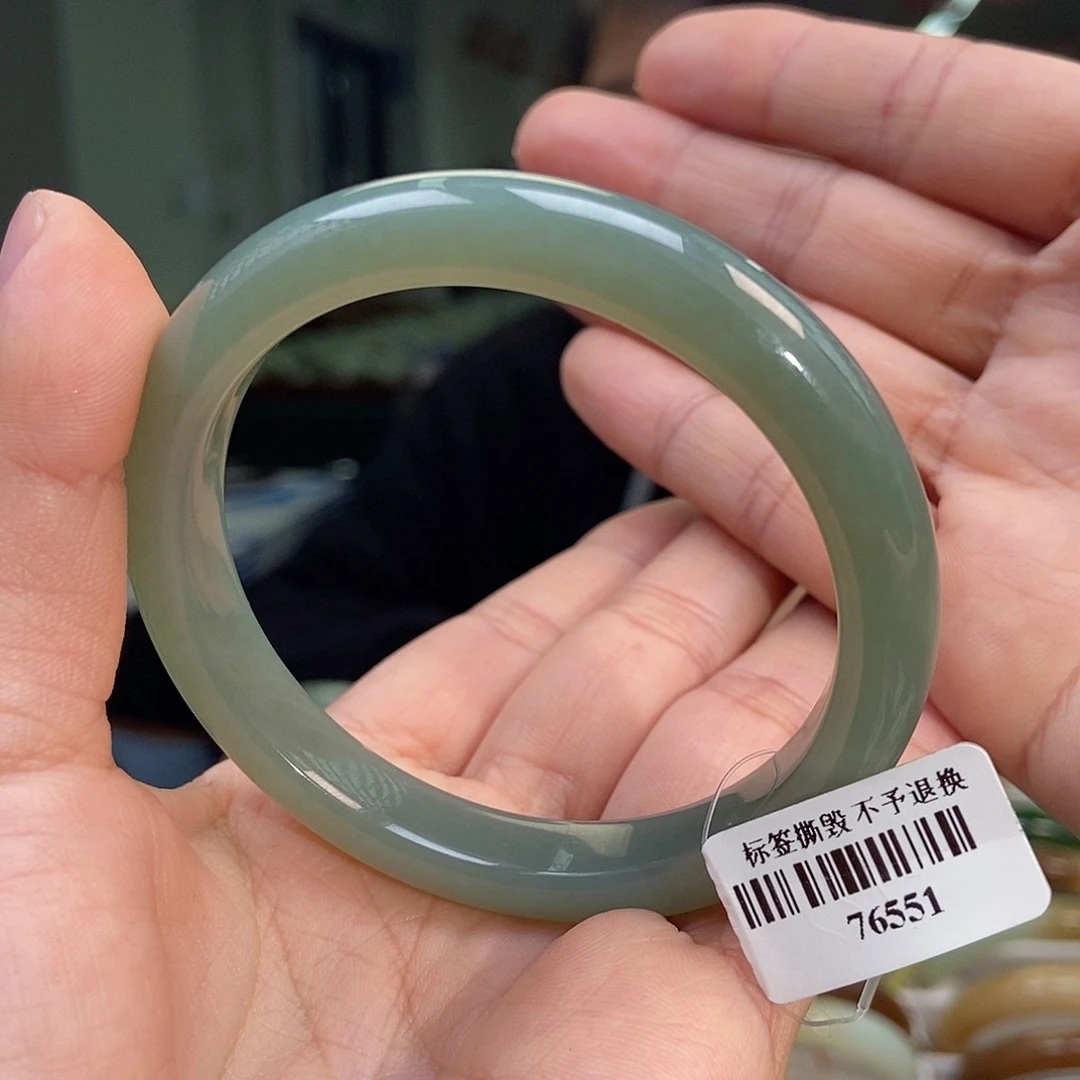 和田玉手镯未镶嵌小***悦